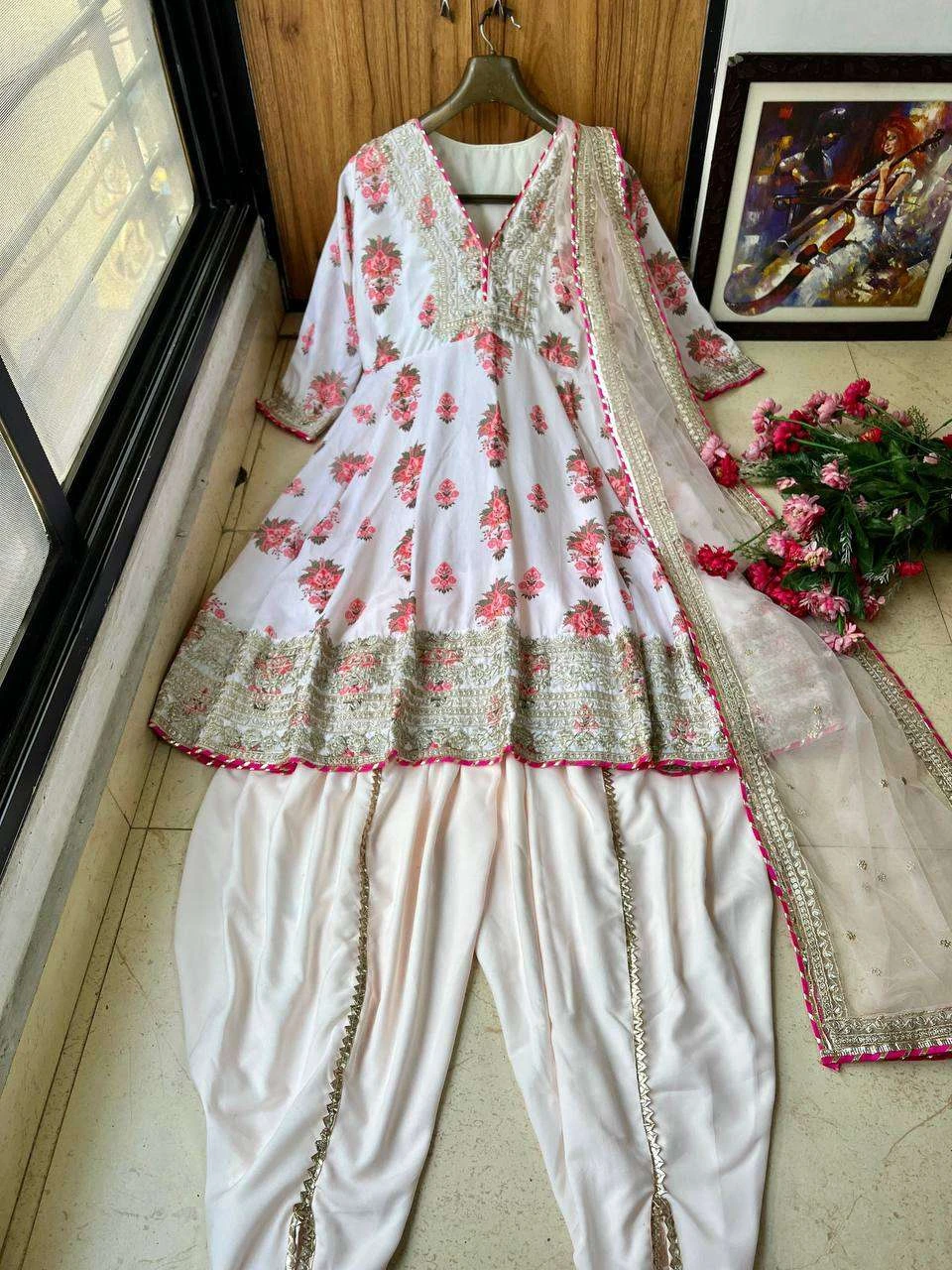 Vardan Ethnic Lc 1266 Muslin Cotton Wholesale Anarkali Party Wear Salwar Suit